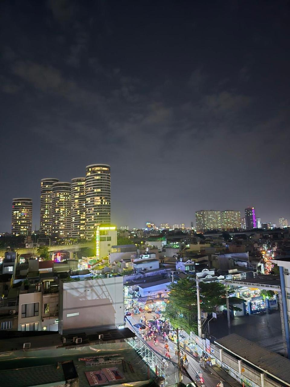 Vanapartment Ho Chi Minh-stad Buitenkant foto